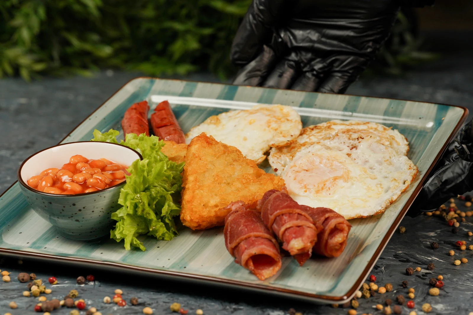 First Clique event food presentation